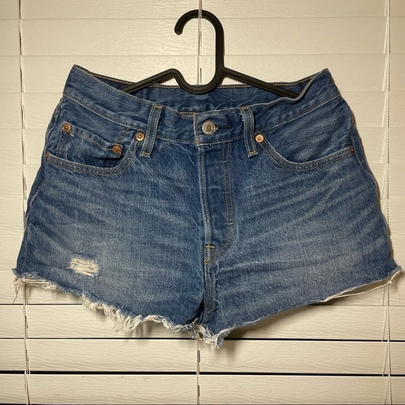 levi’s 501 Distressed Denim Shorts size 27 - Picture 3 of 10
